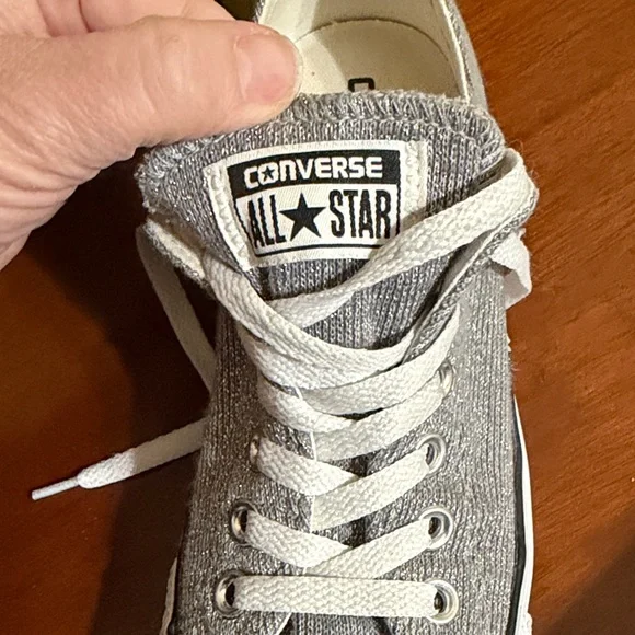 Converse All Star Women’s 7.5 Silver Gray Knit Fabric Sparkle Sweater Sneakers - Picture 12 of 13